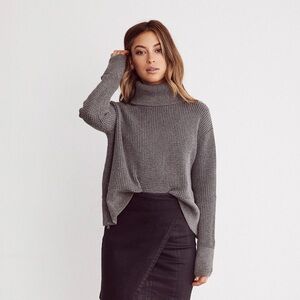VETTA CROPPED MOCK NECK SWEATER